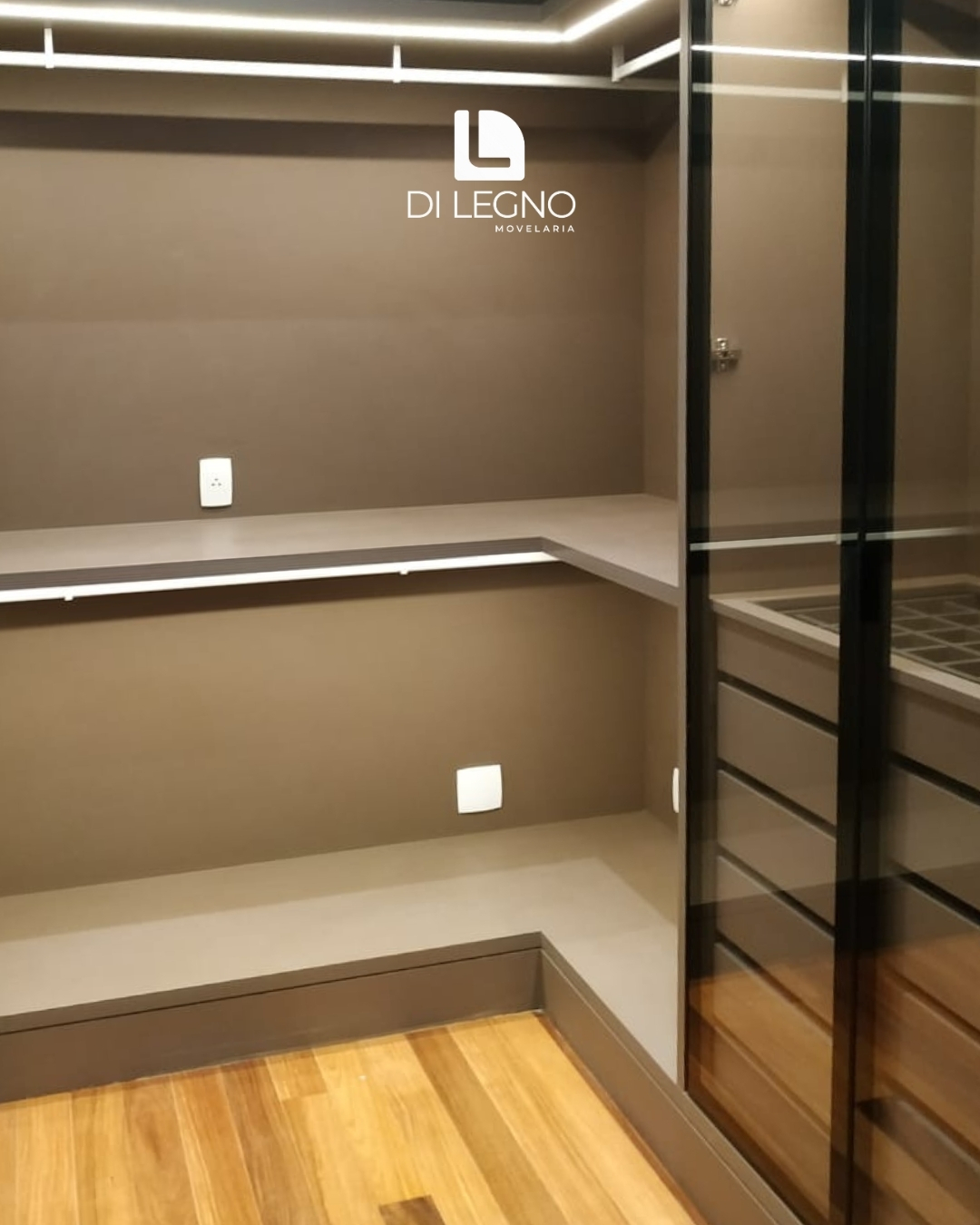 Di Legno Movelaria
Móveis de alto padrão feito sob medida
+55 11 99403-8970

___
#dilegnomoveis #dilegnomovelaria #dilegno #marcenariasobmedida #marcenariaaltopadrão #designdeinteriores #arquitetura #móveisplanejados #saladetv #movelaria #marcenaria #cozinhaplanejada #armarios #saladeestar #portasdecorrer #saladetv #dormitório #saladejantar #marcenariacriativa #madeira #moveis #interiores #suitecasal #decoração #planejados #escritorios